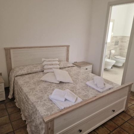 Claudia'S House Hotel Santa Teresa Gallura Bagian luar foto