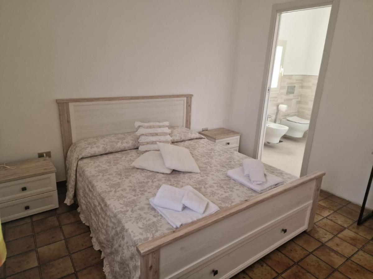 Claudia'S House Hotel Santa Teresa Gallura Bagian luar foto