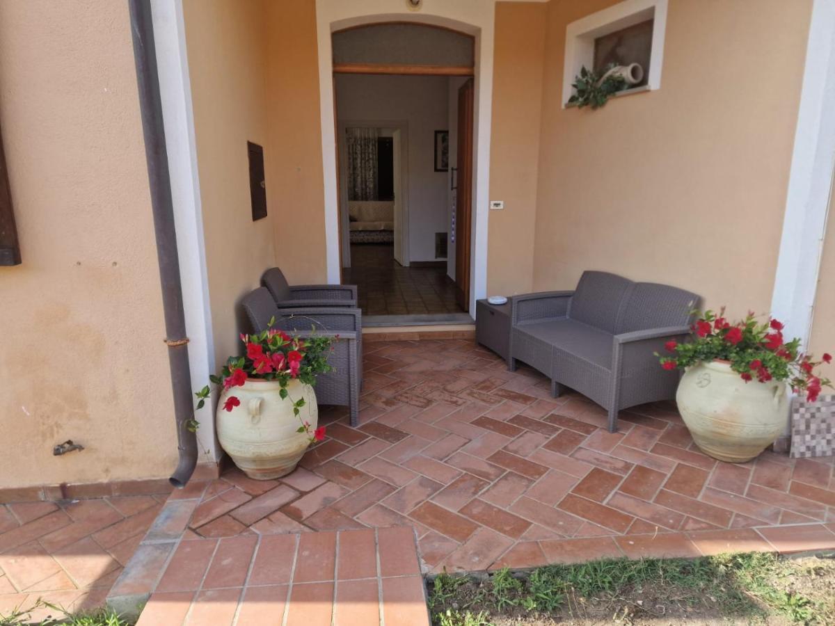 Claudia'S House Hotel Santa Teresa Gallura Bagian luar foto